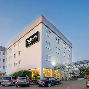 Qu **** Augusta